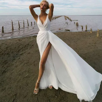A Nők Nyári Beach Esküvői Ruhák V-Nyak Hátsó Osztott Első Vonal Szexi Menyasszony Ruha Csipke Chiffon Bohém Esküvői Ruhák 2021
